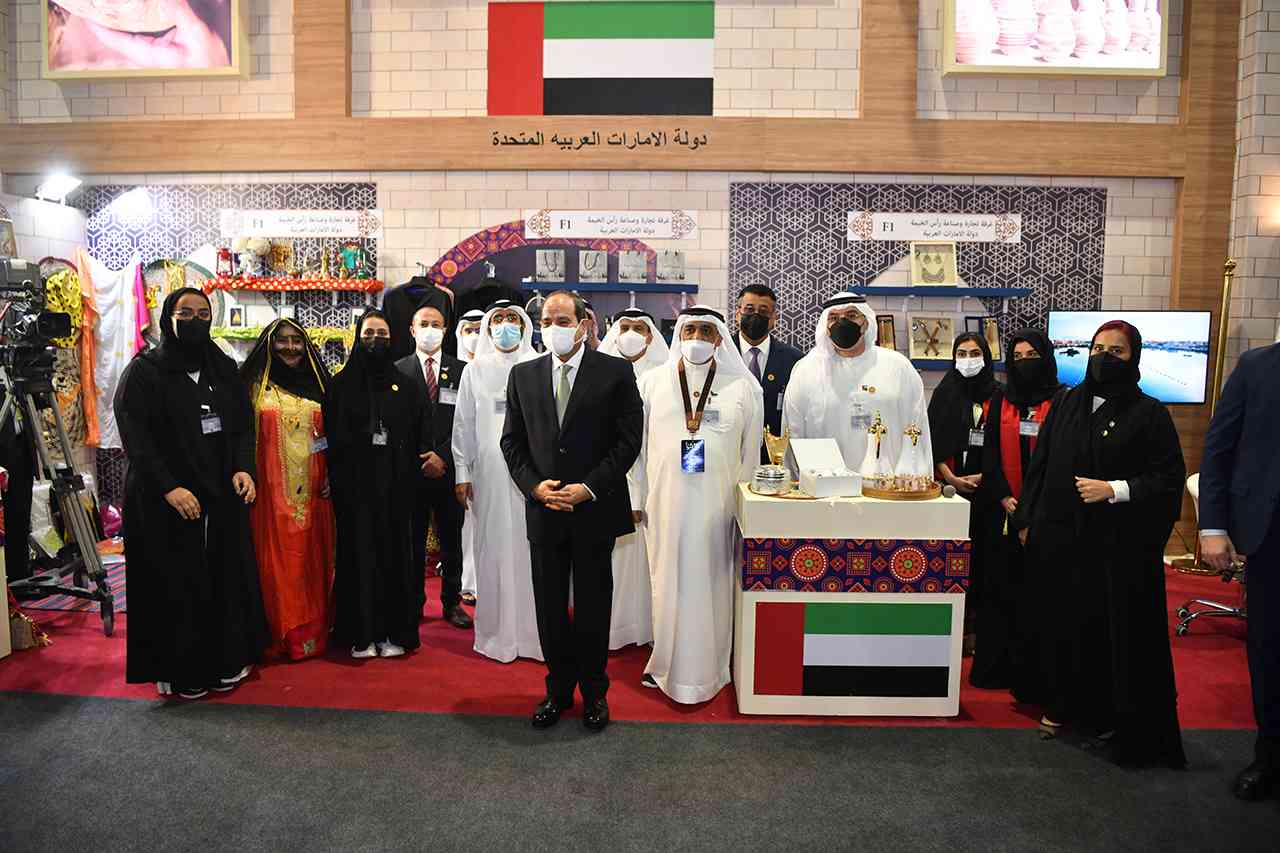 The Egyptian President visits the UAE pavilion at the “Our Heritage” exhibition in Cairo